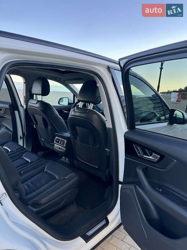Внедорожник / Кроссовер Audi Q7 2018 в Одессе фото 24 Внедорожник / Кроссовер Audi Q7 2018 в Одессе