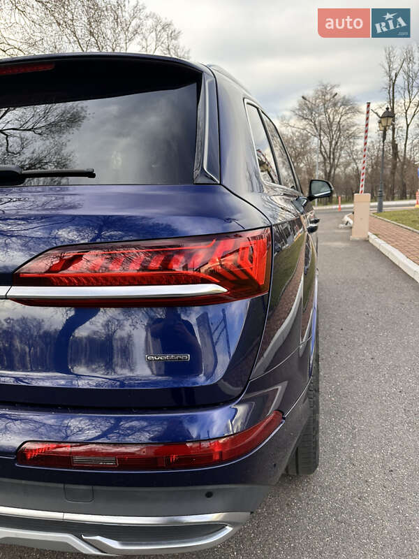 Внедорожник / Кроссовер Audi Q7 2021 в Одессе