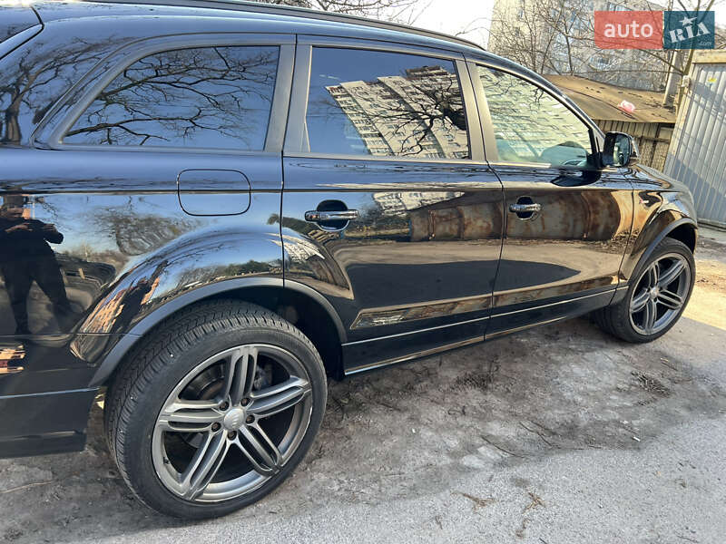 Внедорожник / Кроссовер Audi Q7 2013 в Киеве фото 36 Внедорожник / Кроссовер Audi Q7 2013 в Киеве