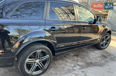 Внедорожник / Кроссовер Audi Q7 2013 в 
