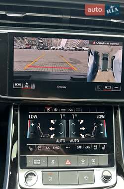 Позашляховик / Кросовер Audi Q7 2023 в 
