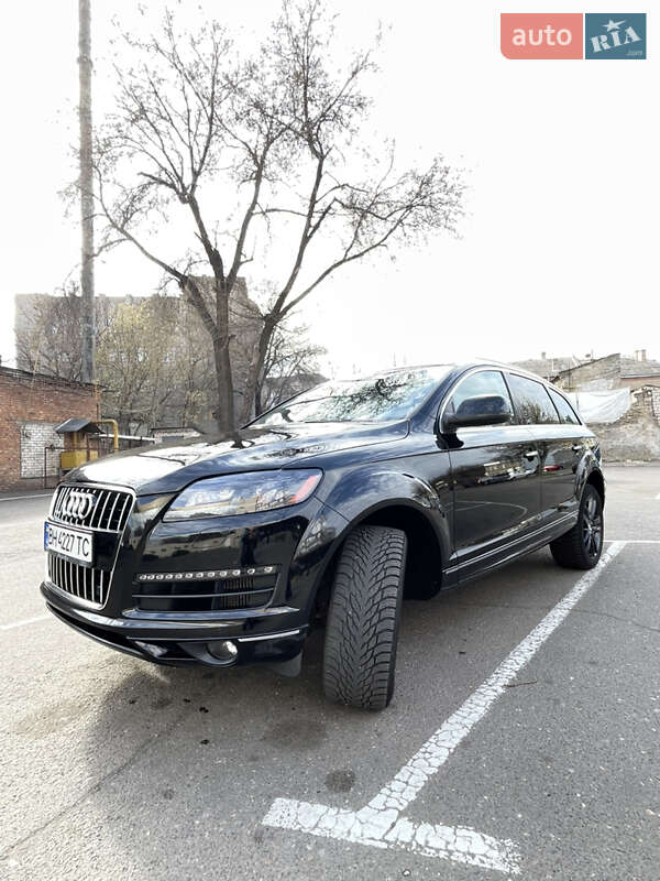 Внедорожник / Кроссовер Audi Q7 2015 в Николаеве