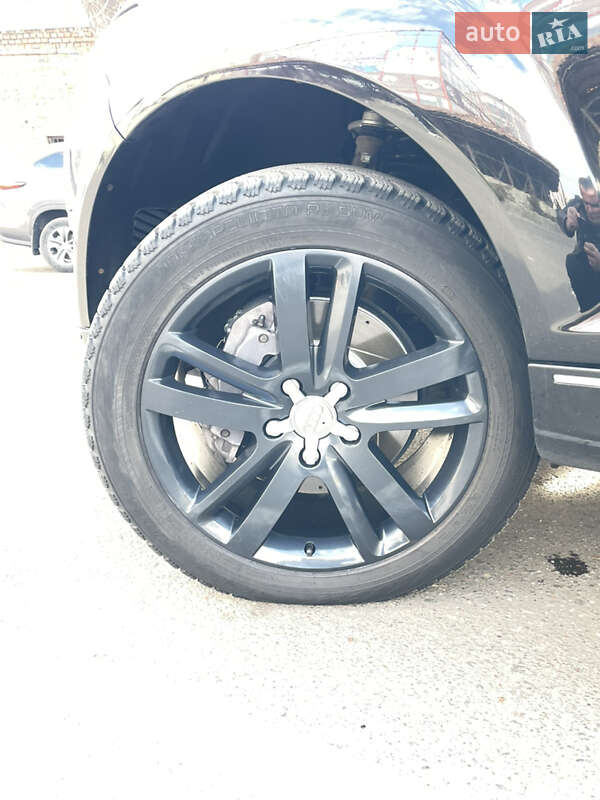 Внедорожник / Кроссовер Audi Q7 2015 в Николаеве