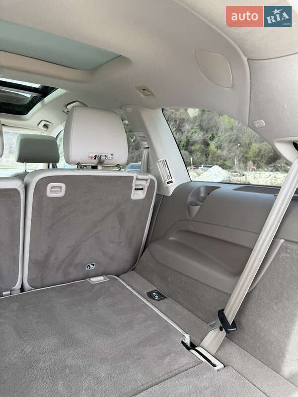 Позашляховик / Кросовер Audi Q7 2013 в Одесі