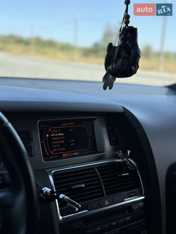 Внедорожник / Кроссовер Audi Q7 2007 в Запорожье