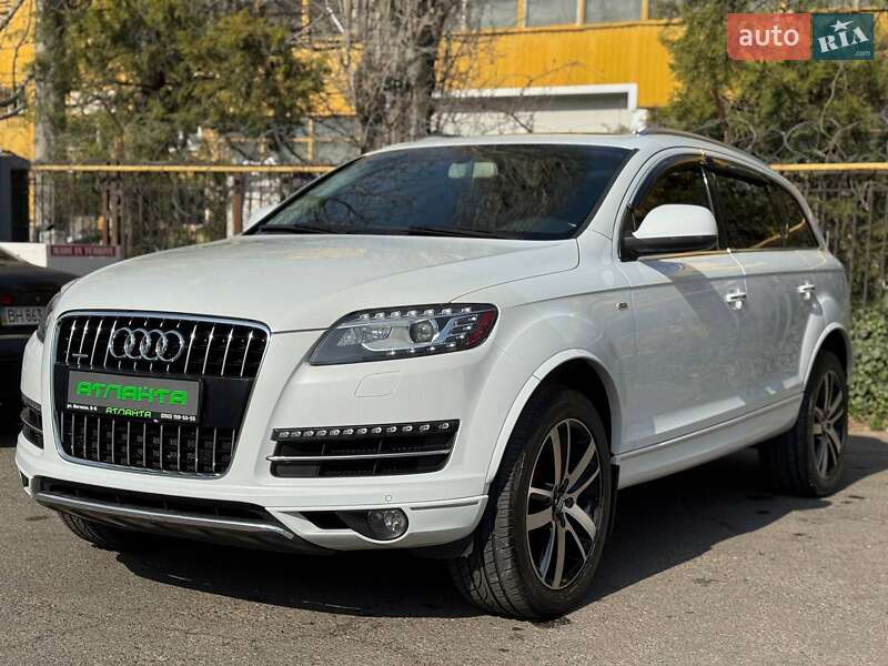 Внедорожник / Кроссовер Audi Q7 2013 в Одессе