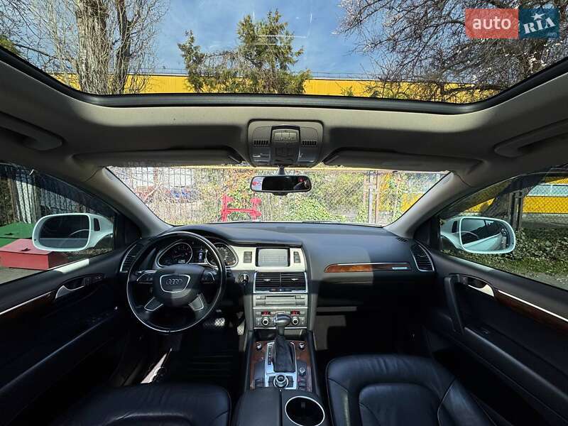 Внедорожник / Кроссовер Audi Q7 2013 в Одессе