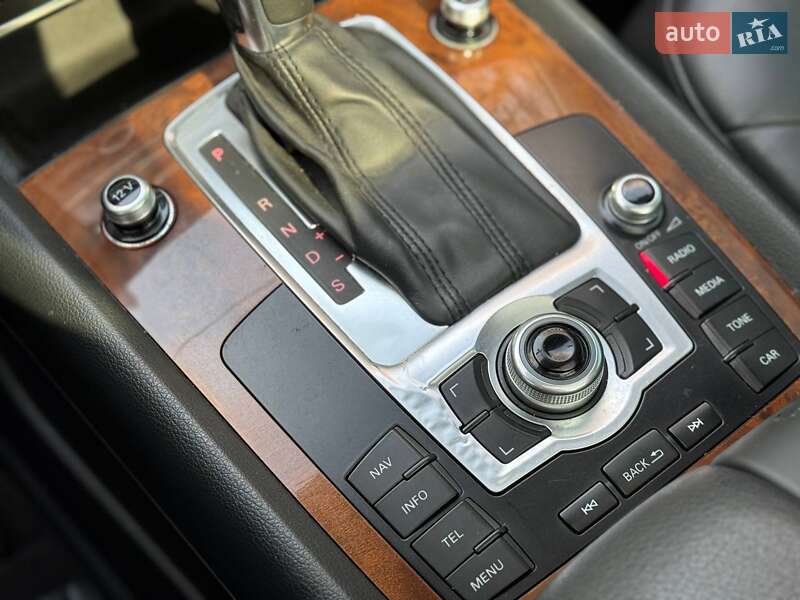 Внедорожник / Кроссовер Audi Q7 2013 в Одессе