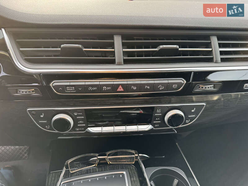 Внедорожник / Кроссовер Audi Q7 2018 в Ивано-Франковске