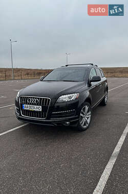Внедорожник / Кроссовер Audi Q7 2013 в 