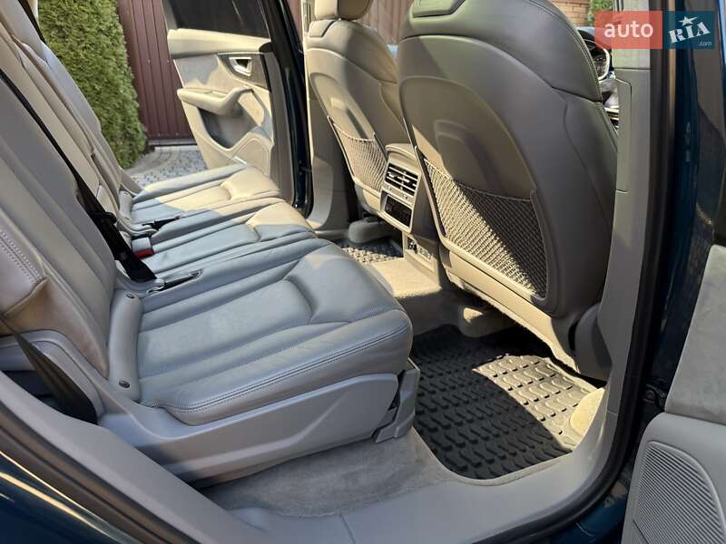 Позашляховик / Кросовер Audi Q7 2020 в Львові