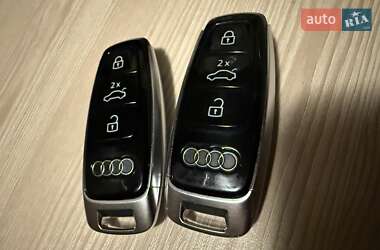 Позашляховик / Кросовер Audi Q7 2020 в 