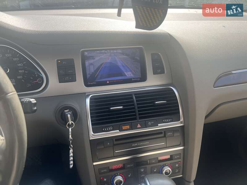 Позашляховик / Кросовер Audi Q7 2012 в Тернополі