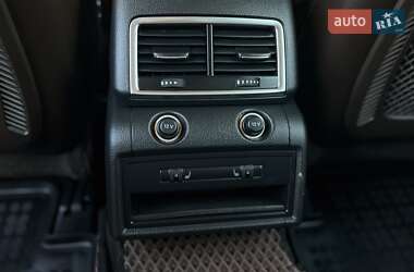 Внедорожник / Кроссовер Audi Q7 2015 в 