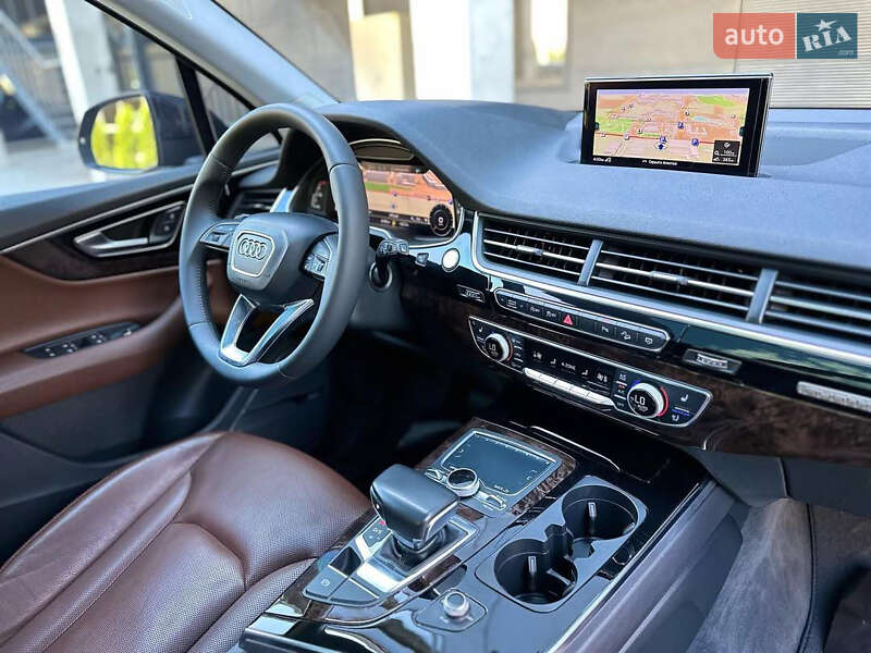 Внедорожник / Кроссовер Audi Q7 2017 в Львове