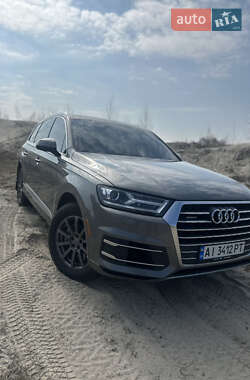 Позашляховик / Кросовер Audi Q7 2017 в Баришівка