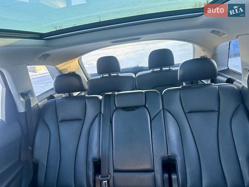 Внедорожник / Кроссовер Audi Q7 2017 в Барышевке