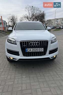 Внедорожник / Кроссовер Audi Q7 2014 в 