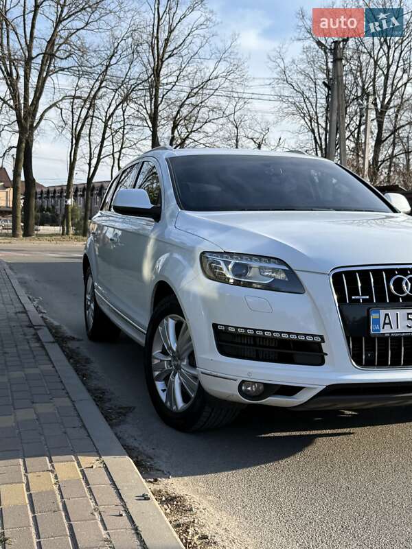 Позашляховик / Кросовер Audi Q7 2013 в Києві
