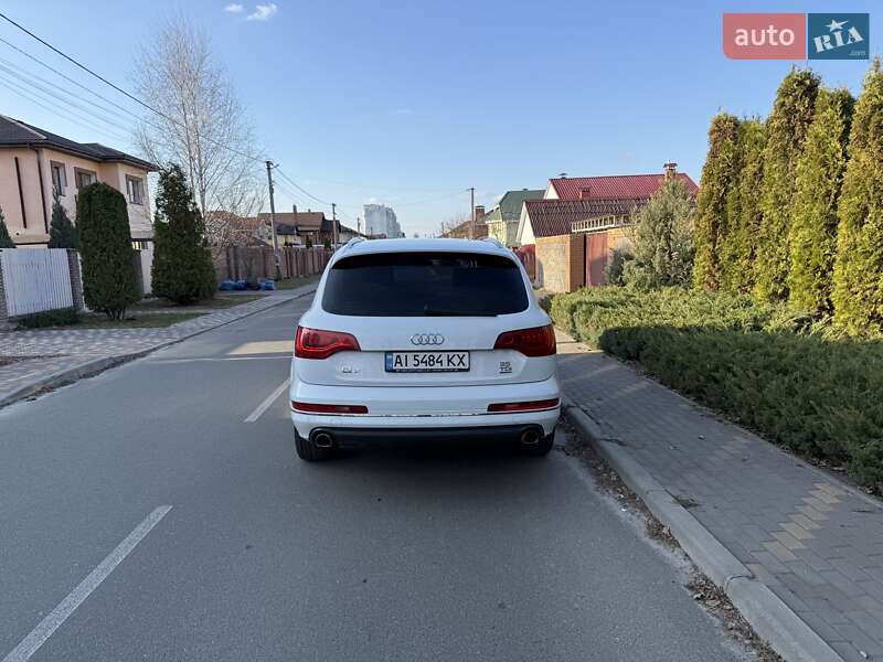 Позашляховик / Кросовер Audi Q7 2013 в Києві