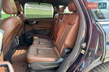Внедорожник / Кроссовер Audi Q7 2017 в 