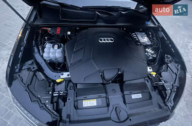 Внедорожник / Кроссовер Audi Q7 2023 в 