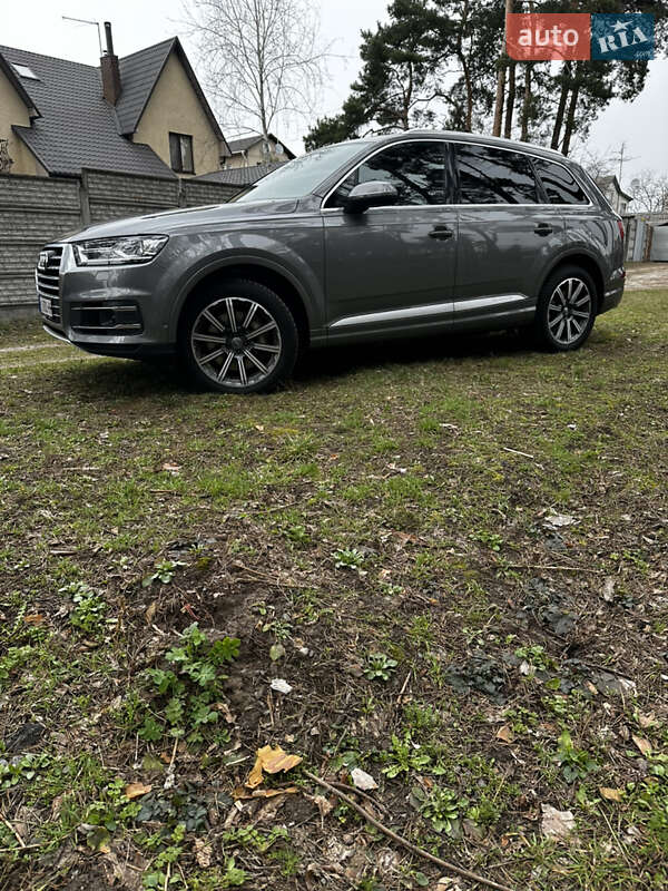 Внедорожник / Кроссовер Audi Q7 2016 в Броварах
