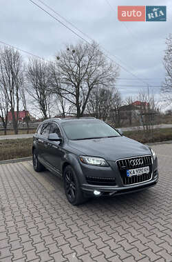 Внедорожник / Кроссовер Audi Q7 2015 в 
