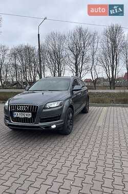 Внедорожник / Кроссовер Audi Q7 2015 в Миргороде