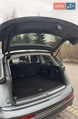 Внедорожник / Кроссовер Audi Q7 2015 в Миргороде