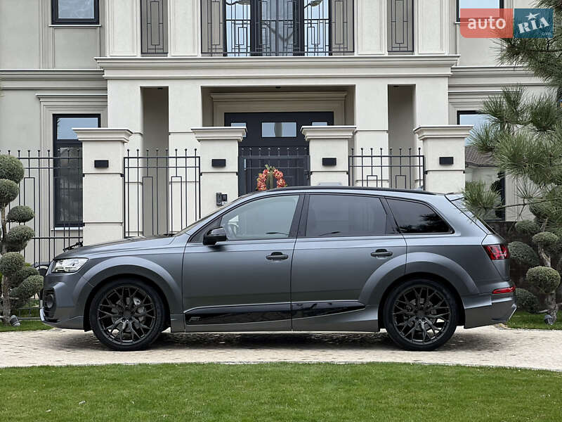 Внедорожник / Кроссовер Audi Q7 2017 в Одессе