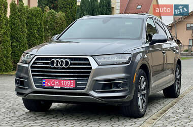 Позашляховик / Кросовер Audi Q7 2017 в 