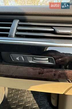 Внедорожник / Кроссовер Audi Q7 2017 в 