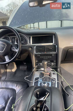 Внедорожник / Кроссовер Audi Q7 2007 в 