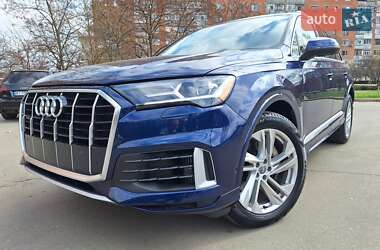 Внедорожник / Кроссовер Audi Q7 2020 в 