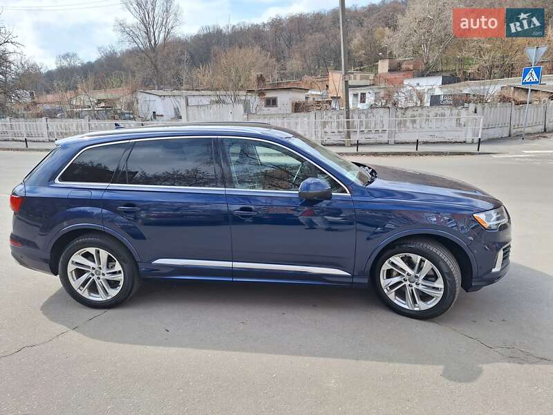 Позашляховик / Кросовер Audi Q7 2020 в Полтаві фото 30 Позашляховик / Кросовер Audi Q7 2020 в Полтаві