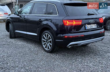Внедорожник / Кроссовер Audi Q7 2016 в 
