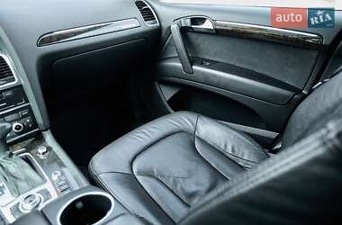 Внедорожник / Кроссовер Audi Q7 2014 в 