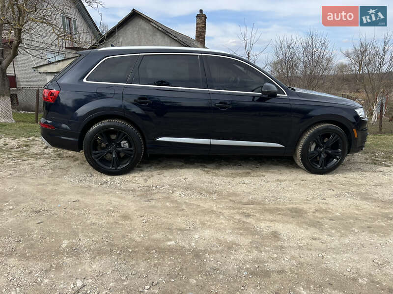 Внедорожник / Кроссовер Audi Q7 2019 в Тернополе