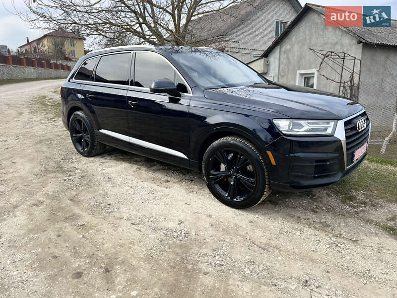 Внедорожник / Кроссовер Audi Q7 2019 в Тернополе