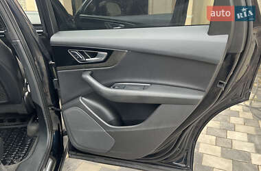 Внедорожник / Кроссовер Audi Q7 2019 в 