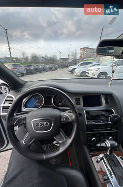 Внедорожник / Кроссовер Audi Q7 2013 в 