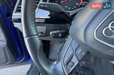 Внедорожник / Кроссовер Audi Q7 2016 в 