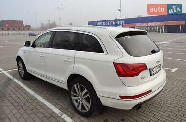 Внедорожник / Кроссовер Audi Q7 2013 в 