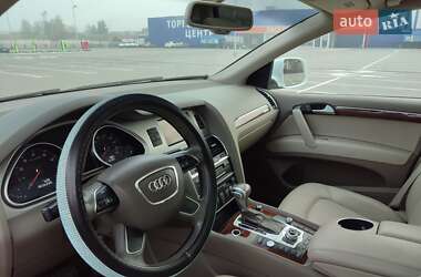 Внедорожник / Кроссовер Audi Q7 2013 в 