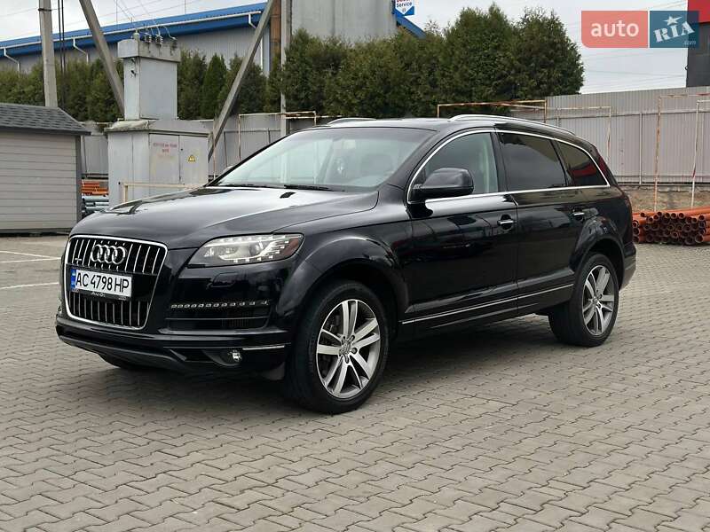 Позашляховик / Кросовер Audi Q7 2015 в Луцьку