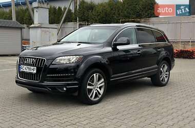 Внедорожник / Кроссовер Audi Q7 2015 в 