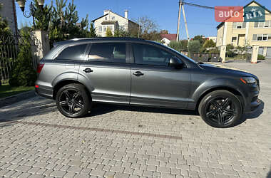 Внедорожник / Кроссовер Audi Q7 2012 в 