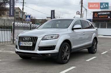 Внедорожник / Кроссовер Audi Q7 2013 в 