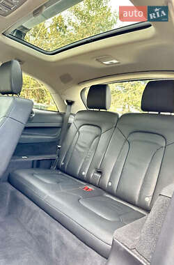 Внедорожник / Кроссовер Audi Q7 2015 в 